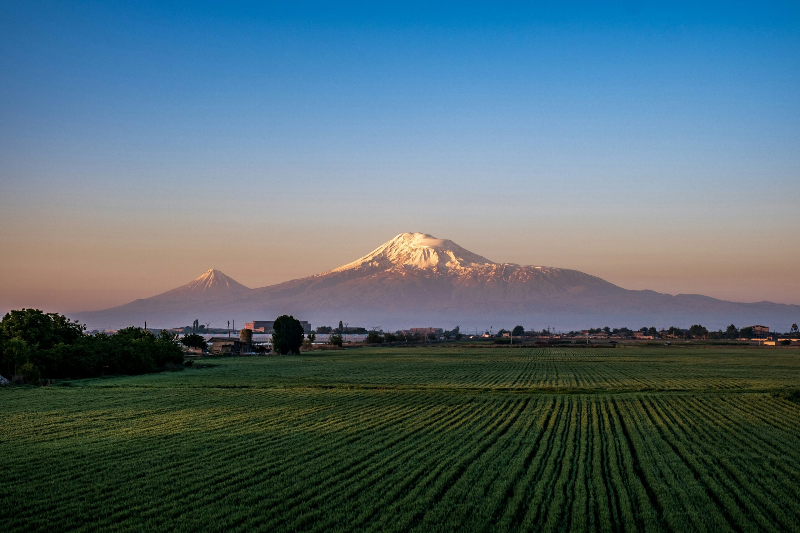 Monte Ararat al tramonto